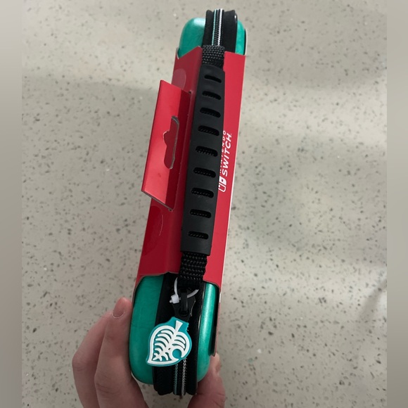 NWT -Nintendo Switch Deluxe Travel Case for All Switch Systems - Picture 8 of 8